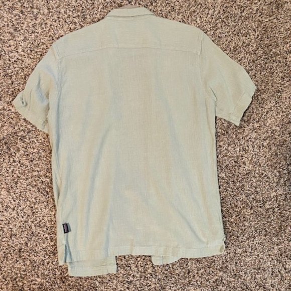 Button down short sleeve shirt. - Picture 2 of 2